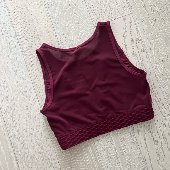 NWOT | Fashion Nova | Textured Sports Bra | Medium | Burgundy - Picture 5 of 7